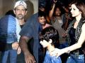 SEE PICS : हृतिक रोशन अन् सुजैन खान पुन्हा मुलांसोबत झाले स्पॉट! - Marathi News | SEE PICS: Hrithik Roshan and Suzanne Khan again came out with the boys! | Latest filmy News at Lokmat.com