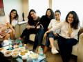 करिना कपूर खानने सुरु केली वीरे दी वेडिंगची शूटिंग - Marathi News | Kareena Kapoor Khan started the shooting of Veerre The Wedding | Latest filmy News at Lokmat.com