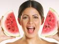उन्हाळ्यात कलिंगडाने खुलवा सौंदर्य - Marathi News | Summer shooter beauty | Latest beauty News at Lokmat.com
