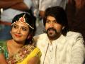 ​ यश आणि राधिका पंडित अडकले लग्नगाठीत!! - Marathi News | Yash and Radhika Pandit get stuck in marriage !! | Latest filmy News at Lokmat.com