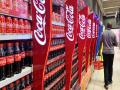 Coca Cola भारतात पहिल्यांदाच स्टार्टअपमध्ये करणार गुंतवणूक, स्विगी-झोमॅटोची झोप उडणार? - Marathi News | Coca Cola will invest in a startup for the first time in India compete with Swiggy Zomato business cold drink business | Latest business News at Lokmat.com
