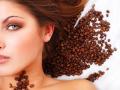 छोटे आणि कमजोर केस कॉफीच्या मदतीने करू शकता मजबूत! - Marathi News | Small and weak hair use coffee for better result | Latest beauty News at Lokmat.com