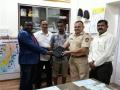 शाब्बास मुंबई पोलीस... फक्त २४ तासांत शोधली परदेशी नागरिकाची बॅग - Marathi News | Shabas Mumbai Police ... Finds Outbound Citizen's Bag in 24 Hours | Latest crime News at Lokmat.com