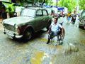 कंत्राटदाराकडून कोल्डमिक्सची थाप, रस्ते उखडलेलेच - Marathi News | Coldmix strapped by the contractor, the roads were knocked out | Latest mumbai News at Lokmat.com