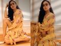 Photo Alert ! अमृता खानविलकरचे झक्कास फोटोशूट पाहून व्हाल क्रेझी - Marathi News | Amruta Khanvilkar looks pretty as poses in a stunning yellow Dress | Latest filmy News at Lokmat.com