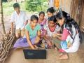 दोन तरूण आपल्या गावाला डिजिटल करतात तेव्हा. - Marathi News | A Story about how two youngsters makes their village as digital village | Latest oxygen News at Lokmat.com