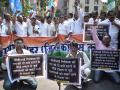 सीबीआयवरून काँग्रेसने मोदींना घेरले : नागपुरात सीबीआय कार्यालयासमोर निदर्शने - Marathi News | Congress surrounded Modi on CBI: Demonstration in front of CBI office in Nagpur | Latest nagpur News at Lokmat.com