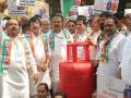 “LPG दरवाढ तात्काळ रद्द करा, केंद्राने संसदेत गॅस संदर्भातील धोरण जाहीर करावे”: हर्षवर्धन सपकाळ - Marathi News | congress harshwardhan sapkal said cancel lpg price hike immediately centre should announce gas policy in parliament | Latest maharashtra News at Lokmat.com