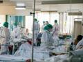 CoronaVirus News: दीड महिन्यात रुग्णसंख्या अडीच पट; सक्रिय रुग्णांचा आकडा पाच हजारांच्या वर - Marathi News | CoronaVirus News Two and a half times the number of patients in a month and a half | Latest mumbai News at Lokmat.com