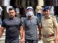 निवृत्त एआयजी सासऱ्याने भर कोर्टात केली जावयाची हत्या - Marathi News | Retired AIG father-in-law killed husband of their daughter in court | Latest national News at Lokmat.com