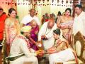 सोशल डिस्टंन्सिंग धुडकावून देवेगौडांच्या नातवाचा विवाह - Marathi News | The marriage of the grandson of Deve Gowda to social distancing of son of kumarswamy in benglore | Latest national News at Lokmat.com