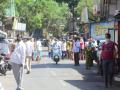 पुण्याच्या पूर्व भागातील गर्दी,गोंधळ अन् सोशल डिस्टन्सिंगचा फज्जा दुकानांच्या वेळेनेच; सामाजिक कार्यकर्त्यांची भूमिका - Marathi News | All the crowds in the eastern part of pune due to shops timing ; social workers statement | Latest pune News at Lokmat.com