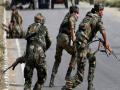 Jammu Kashmir: बारामूलामध्ये CRPF टीमवर ग्रेनेड हल्ला, तीन जवान आणि एक नागरिक जखमी - Marathi News | Grenade attack on CRPF team in Baramulla, three soldiers and one civilian injured | Latest national News at Lokmat.com