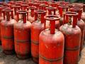LPG Gas Crisis: पिंपरी चिंचवडमध्ये गॅस टंचाईमुळे सिलिंडरचा काळाबाजार; घरगुती २५००, तर व्यावसायिक ८ हजारांपर्यंत - Marathi News | Black market for cylinders due to gas shortage in Pimpri Chinchwad; Domestic cylinders cost Rs 2,500, while commercial cylinders cost Rs 8,000 | Latest pune News at Lokmat.com