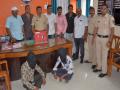 पिस्तूल विक्रीसाठी येताच दोघे जेरबंद - Marathi News | Arriving at the sale of the pistol, the two arrested | Latest dhule News at Lokmat.com