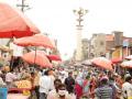 बाजारपेठेत पुन्हा उसळली गर्दी - Marathi News | Crowds re-emerged in the market | Latest dhule News at Lokmat.com
