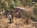तोरंगणा घाटात बस दरीत कोसळली; 6 प्रवासी ठार - Marathi News | The bus collapsed in Torangana Ghat; 4 passengers killed | Latest vasai-virar News at Lokmat.com