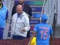 India Vs Pakistan, Latest News: भारताला मोठा धक्का; भुवनेश्वर कुमारला दुखापत - Marathi News | India vs Pakistan, Latest News: India's Bhuvneshwar Kumar injured | Latest cricket News at Lokmat.com