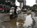 डांबरीकरण नावासाठी; पाऊस येताच पुन्हा खड्डे - Marathi News | For the name of tarpaulin; When the rain comes, the pits again | Latest nagpur News at Lokmat.com
