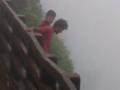 सेल्फी नव्हे दारु पिऊन स्टंटबाजी करताना दरीत पडून मृत्यू - Marathi News | Selfi drunk alcohol and fall into the valley while stunting-1 | Latest maharashtra Videos at Lokmat.com