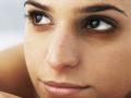 डोळ्याखालील डार्क सर्कल दूर करण्याचे घरगुती उपाय! - Marathi News | Home remedies to remove dark circles in the eye! | Latest beauty News at Lokmat.com