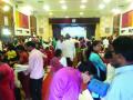 उरणमध्ये आरोग्य शिबिर : आयोजकांच्या विलंबामुळे दिव्यांग ताटकळत - Marathi News | Health Camp in Uran: Due to the delay of the organizers | Latest raigad News at Lokmat.com