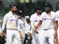 India vs England, 2nd Test : फिरकीच्या जाळ्यात अडकले पाहुणे, टीम इंडियाकडे मजबूत आघाडी  - Marathi News | India vs England, 2nd Test: India ends Day 2 with 54/1 and the lead 249 runs | Latest cricket News at Lokmat.com