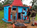 नक्षल्यांनी उभारलेले स्मारक पोलिसांकडून उद्ध्वस्त - Marathi News | Bitlu's monument erected by Naxalites destroyed by Gadchiroli police | Latest gadchiroli News at Lokmat.com