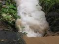 डोंबिवलीतील नाल्यामध्ये वाहणाऱ्या पाण्याला फेस; नागरिक धास्तावले - Marathi News | Foam to the water flowing in the nallah at Dombivali; Citizens panicked | Latest thane News at Lokmat.com