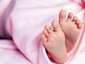 नागपुरात नऊ महिन्याच्या चिमुकलीचा ‘करंट’ लागल्याने मृत्यू - Marathi News | Nine-month-old child dies of electrocution in Nagpur | Latest nagpur News at Lokmat.com