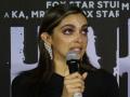 VIDEO VIRAL : अन् भर कार्यक्रमात ढसाढसा रडली दीपिका पादुकोण - Marathi News | Deepika Padukone breaks down at Chhapaak trailer launch, watch video | Latest filmy News at Lokmat.com