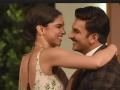 Deepika Padukone Ranveer Singh Wedding: सी प्लेनमधून होणार नवरदेव रणवीर सिंगची एंट्री! - Marathi News | Deepika Padukone Ranveer Singh Wedding: Groom ranveer singh will make his entry from the sea plane | Latest filmy News at Lokmat.com
