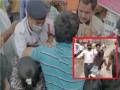 Delhi Video: विना हेल्मेट ट्रिपल सीट जाताना अडवले, दोन तरुणी आणि एका तरुणाची पोलिसाला मारहाण - Marathi News | Delhi news: man and two girls misbehaved with and manhandled Police and Traffic Police personnel in delhi | Latest crime News at Lokmat.com