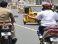 ...तुमचे हेल्मेट कुठे आहे? आता पोलिसांचीच पावती फाडली जातेय - Marathi News | ... where's your helmet? Now the police also fined by his department | Latest auto News at Lokmat.com