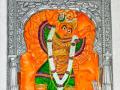 डोंबिवलीमधील महिलेनं साकारली सप्तश्रृंगी देवीची रांगोळी  - Marathi News | Rangoli of Saptashrungi Devi made by a woman from Dombivali | Latest kalyan-dombivli News at Lokmat.com