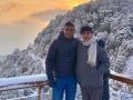 महेंद्रसिंग धोनी बर्फाच्या शहरात, जिवासोबत बनवला स्नोमॅन! - Marathi News | MS Dhoni enjoys vacation with Sakshi and Ziva in snow-clad Mussoorie | Latest cricket Photos at Lokmat.com