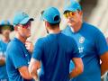 India vs Australia : धोनी हा मनकवडा, फलंदाजाच्या मनातलंही ओळखतो  - Marathi News | India vs Australia: ms Dhoni knows the mind of batsmen's | Latest cricket News at Lokmat.com