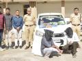 सापळा रचला, तस्कर अडकले; ५.४४ लाखांचा गुटखा, कार जप्त  - Marathi News | | Latest dhule News at Lokmat.com