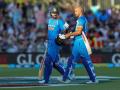 India vs New Zealand 1st ODI : 'या अजब कारणामुळे भारत-न्यूझीलंड सामना थांबवण्यात आला  - Marathi News | India vs New Zealand 1st ODI: Why play was stopped due to sunlight in Napier ODI | Latest cricket News at Lokmat.com
