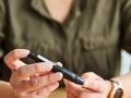 Health Tips : डायबिटीस असेल तर कसा असावा आहार? तज्ज्ञ सांगतात, 4 महत्त्वाचे नियम - Marathi News | | Latest sakhi News at Lokmat.com