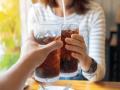 डाएट सोड्याचे जास्त सेवन करताय?; होऊ शकतात 'हे' गंभीर आजार - Marathi News | Consuming diet soda regularly may increase risk of dementia and stroke says study | Latest health News at Lokmat.com