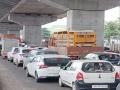 Pune Bengaluru Highway Traffic: दिवाळी सुटीमुळे धरली गावाकडची वाट, पुणे-बंगळुरू महामार्गावर वाहतुकीची कोंडी - Marathi News | Traffic jam on Pune Bengaluru highway due to Diwali holidays | Latest satara News at Lokmat.com