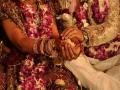 बँडबाजा, बारात; 30 टक्के महागाई, तरी लगीन जोरात, खरेदी करताना हात आखडता - Marathi News | Bandbaja, Barat; Inflation of 30 per cent, however, is high and the purchasing power is stagnant | Latest thane News at Lokmat.com