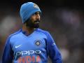 स्वत:ला धोनी समजायला गेला आणि दिनेश कार्तिक ट्रोल झाला - Marathi News | Dinesh Karthik became a troll when he trying to copy ms dhoni | Latest cricket News at Lokmat.com