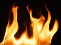 हुंड्यासाठी अल्पवयीन वाग्दत्त वधूला जाळले - Marathi News | Minor fiancé burns bride for dowry | Latest national News at Lokmat.com