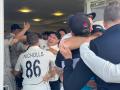 WTC Final 2021 IND vs NZ : ... अन् न्यूझीलंडच्या ड्रेसिंग रुममध्ये भावनांचा बांध फुटला, जेतेपदाचा असा जल्लोष साजरा झाला, Video  - Marathi News | WTC final 2021 Ind vs NZ Test : SCENES in the New Zealand dressing room after winning Ross Taylor hit winning shots, Video | Latest cricket News at Lokmat.com
