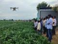 कृषि ड्रोनची बात न्यारी, नविन तंत्रज्ञान लई भारी - Marathi News | Agriculture drones are new, heavy on new technology | Latest agriculture News at Lokmat.com
