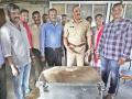 महिन्याभरात १०० किलो गांजा जप्त - Marathi News | 3 kg of marijuana seized in a month | Latest navi-mumbai News at Lokmat.com
