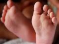 आदिवासी आईचं बाळ इन्क्युबेटरमध्ये का जातं? - Marathi News | Why does a tribal mother baby go to the incubator? | Latest editorial News at Lokmat.com