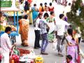 सोलापुरात भरतो आणखी एक मंगळवार बाजार... - Marathi News | Another Tuesday Market Fills in Solapur ... | Latest solapur News at Lokmat.com